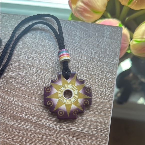 Peruvian Black and Gold Pendant Necklace - Picture 2 of 3